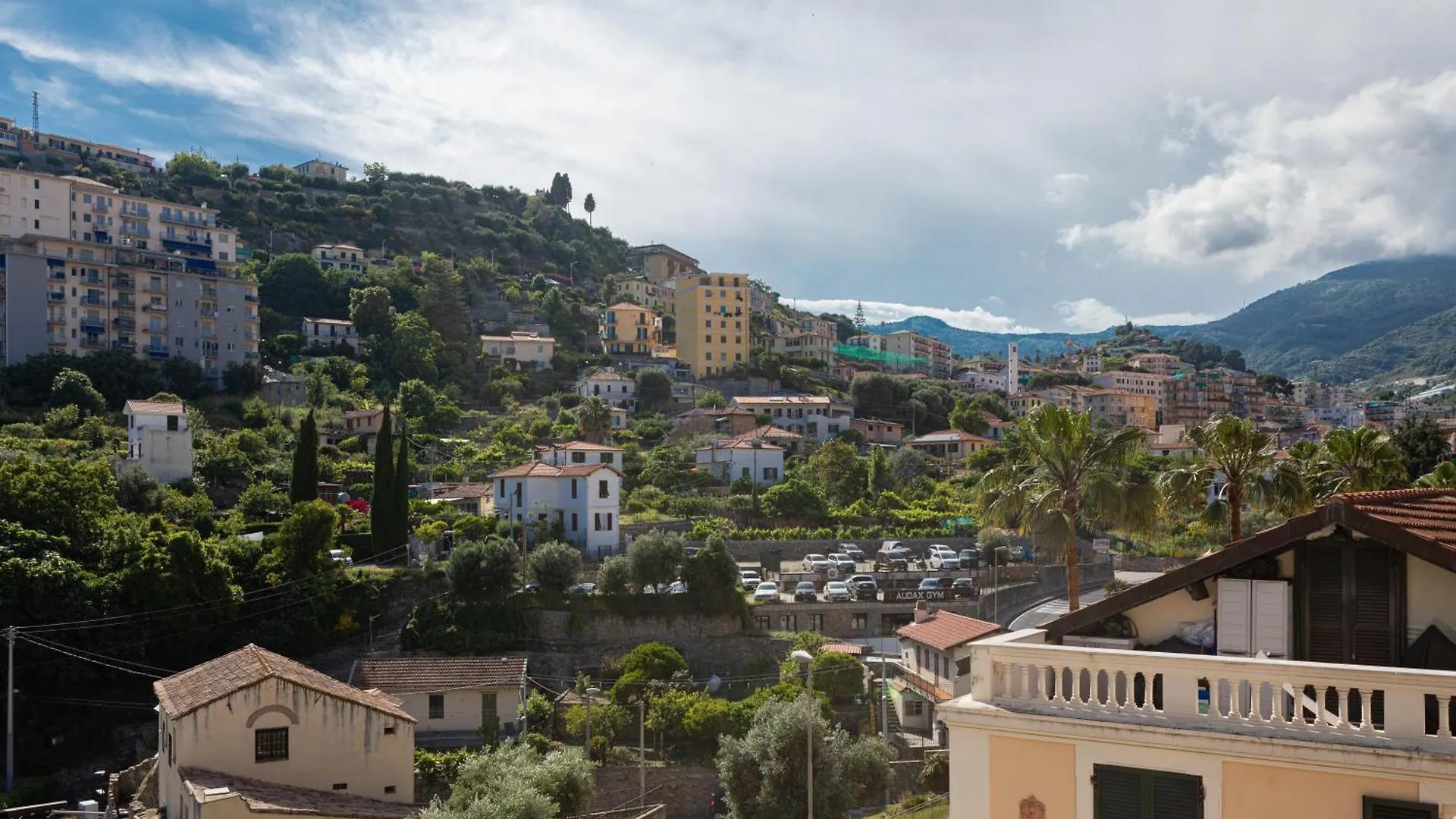 H11 Casa Zefiro Sanremo - Centro - Parcheggio Apartment