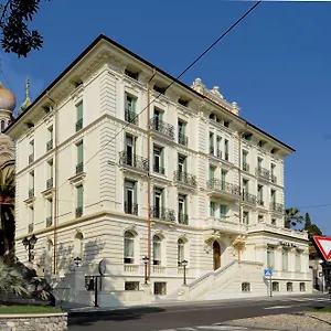 De Paris Hotell